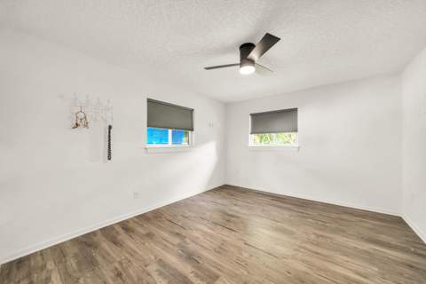 326 NW Leah Miller Drive, Fort Walton Beach FL - photo 23 of 36