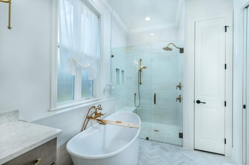4 bedroom Detached Single Family at 33 Caymus Cove, Hammock Bay, Freeport — photo 5