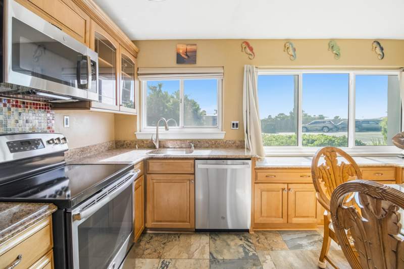 1 bedroom Condominium at 1530 SE Miracle Strip Parkway #103B, Seaspray Condo, Fort Walton Beach — photo 3