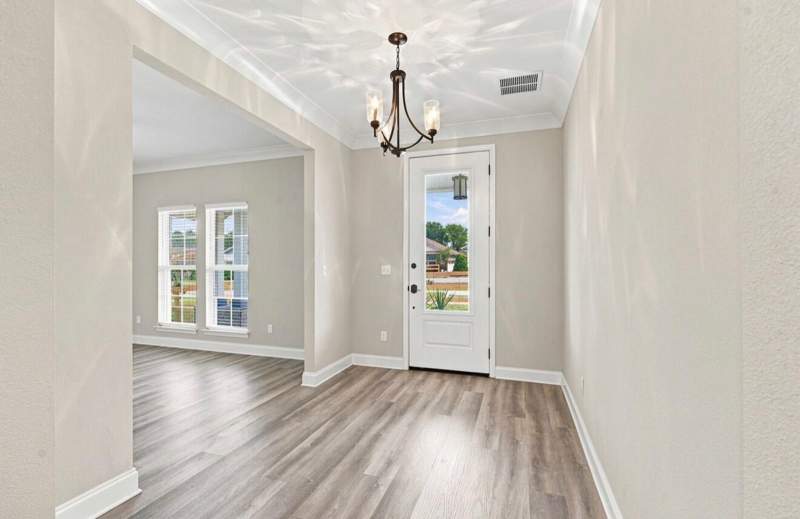 4 bedroom Detached Single Family at 50 9th Avenue, Temple Park, Shalimar — photo 4