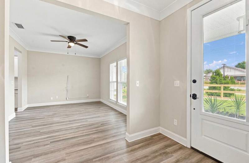 4 bedroom Detached Single Family at 50 9th Avenue, Temple Park, Shalimar — photo 5