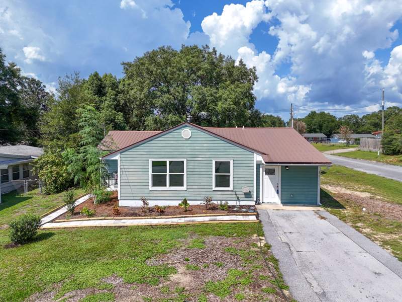 3 bedroom Detached Single Family at 340 Chicago Avenue, Valpariso Plat #15, Valparaiso — photo 2