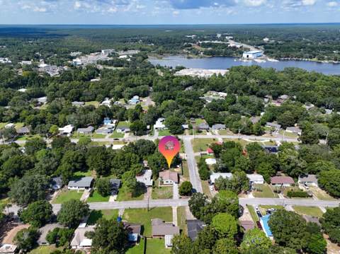 340 Chicago Avenue, Valparaiso FL - photo 10 of 47