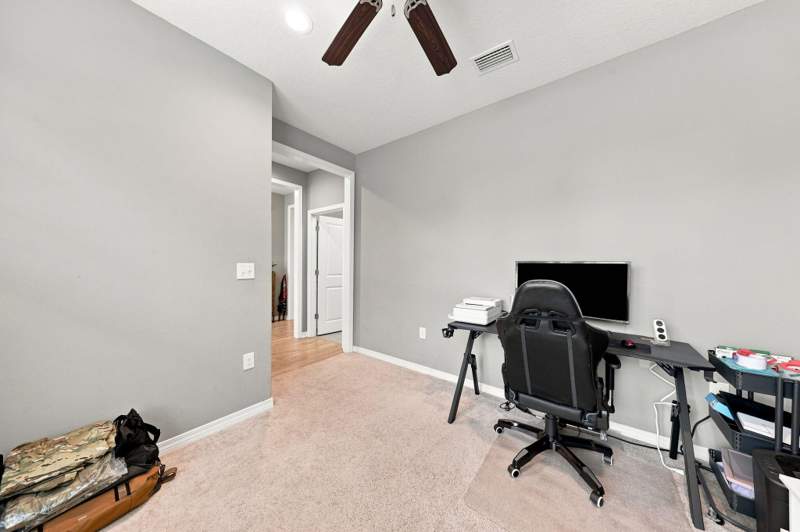 4 bedroom Detached Single Family at 124 Creve Core Drive, Heritage Manor, Crestview — photo 5