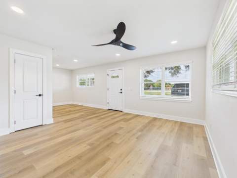 343 NW Hollywood Boulevard, Fort Walton Beach FL - photo 16 of 32