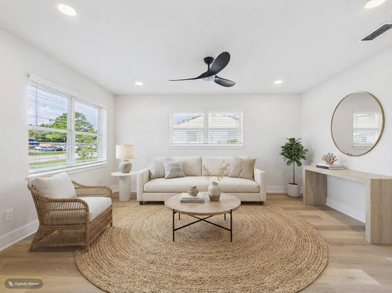 3 bedroom Detached Single Family at 343 NW Hollywood Boulevard, Oakland Heights, Fort Walton Beach — photo 4