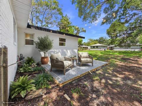 343 NW Hollywood Boulevard, Fort Walton Beach FL - photo 10 of 32