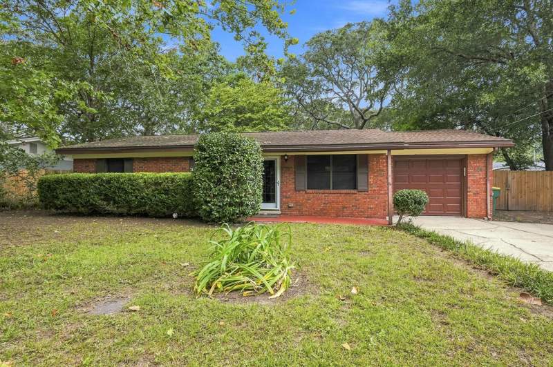 3 bedroom Detached Single Family at 53 Junior Drive, Port Dixie, Shalimar — photo 5