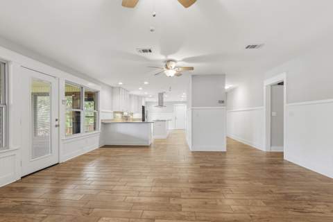 991 Pinewood Drive, DeFuniak Springs FL - photo 15 of 55
