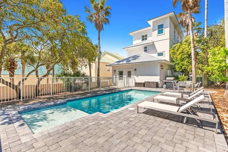 4 bedroom Detached Single Family at 12 Beachwalk Lane, Gulf Views, Santa Rosa Beach — photo 2