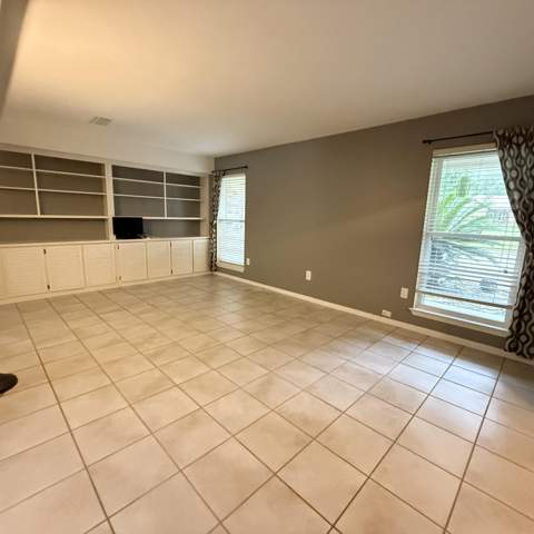 6 Krivik Court, Fort Walton Beach FL - photo 6 of 36