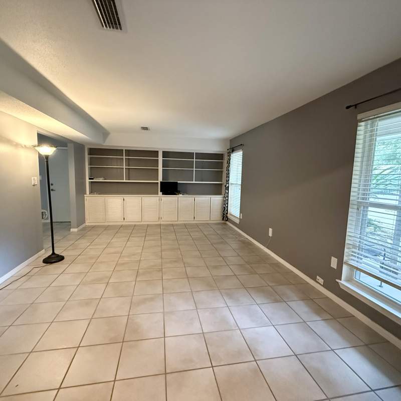 4 bedroom Detached Single Family at 6 Krivik Court, Marnan S/D, Fort Walton Beach — photo 4