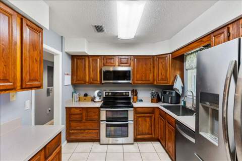 6 Krivik Court, Fort Walton Beach FL - photo 9 of 36
