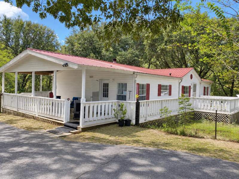 3 bedroom Manufactured Home at 898 Highway C 180, Unrecorded Metes & Bounds, Baker — photo 4