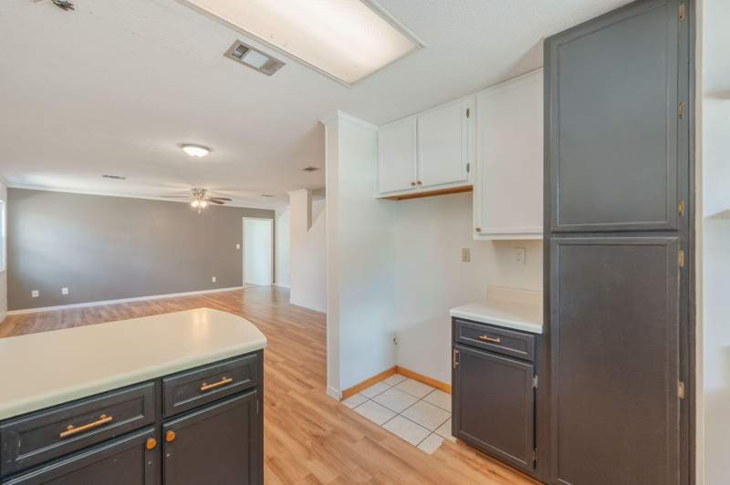 2 bedroom Townhouse at 112 Skinner Circle #A, Plantation Manor, Fort Walton Beach — photo 4