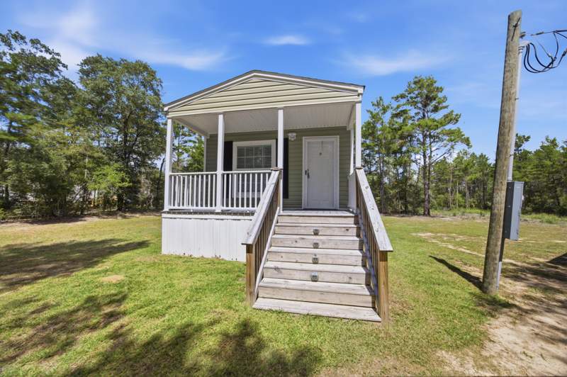 2 bedroom Mobile Home at 29 Canterbury Drive, Oakwood Hills Unit 2, DeFuniak Springs — photo 4