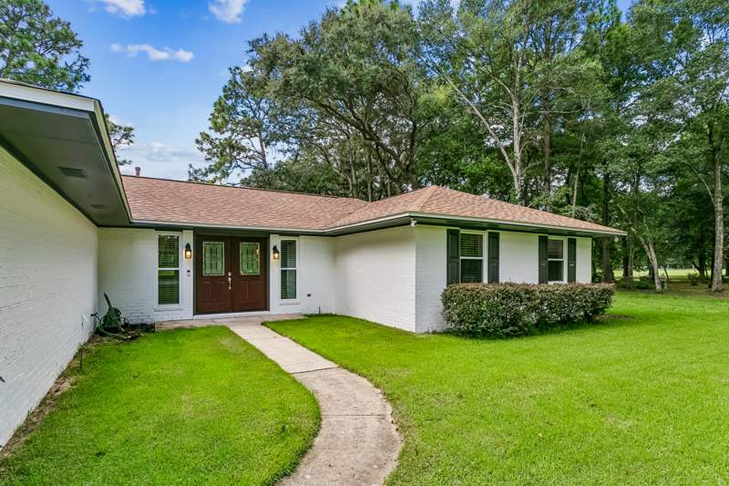3 bedroom Detached Single Family at 1101 Forest Road, Les Chateau, Niceville — photo 4
