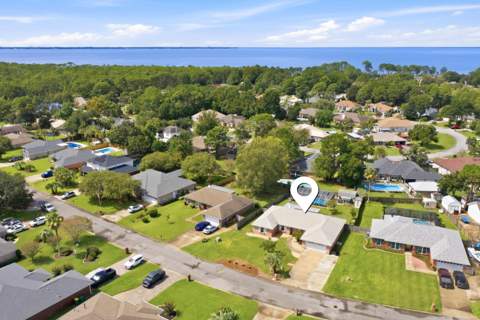 1212 Shipley Drive, Niceville FL - photo 6 of 74