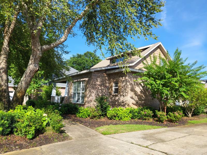 3 bedroom Detached Single Family at 16 Shalimar Drive, Shalimar S/D, Shalimar — photo 2
