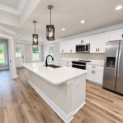 880 E Walnut Avenue, Crestview FL - photo 9 of 31