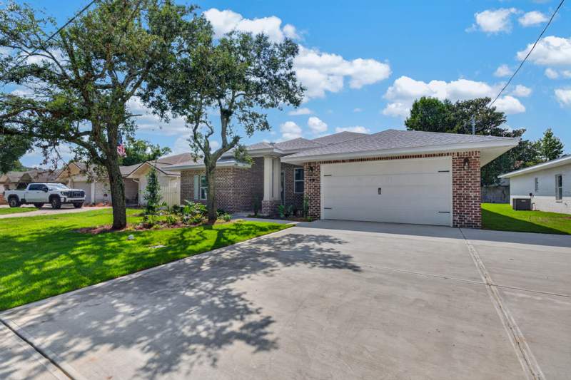 4 bedroom Detached Single Family at 12 Tooke Street, Fort Walton Beach, Fort Walton Beach — photo 4