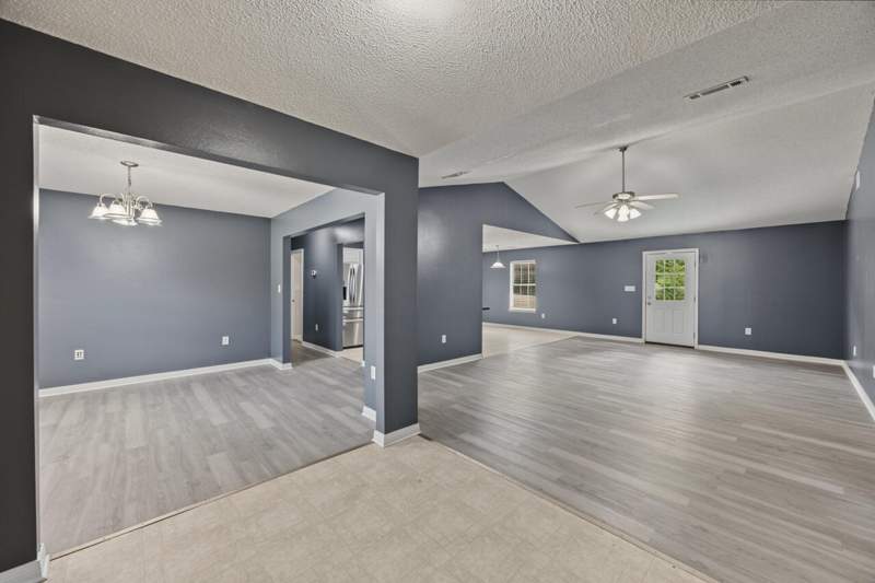 3 bedroom Detached Single Family at 3400 Skymaster Court, Fairchild Estates, Crestview — photo 5
