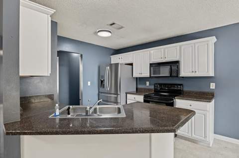 3400 Skymaster Court, Crestview FL - photo 16 of 49
