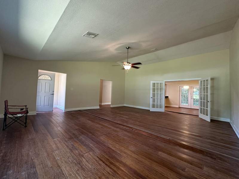 4 bedroom Detached Single Family at 18 Hickory Avenue, Poquito Bayou, Shalimar — photo 4