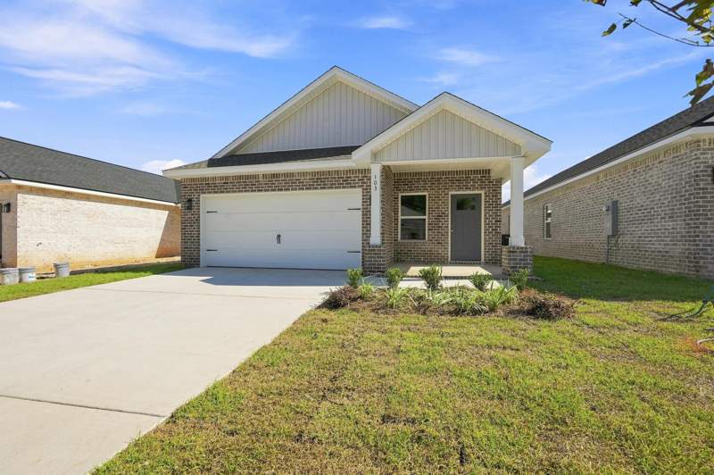 3 bedroom Detached Single Family at 103 Horizon Way, Longview Estates, Crestview — photo 3