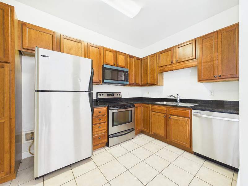 3 bedroom Townhouse at 20 Trevor Drive, Carondolet T/H, Valparaiso — photo 3