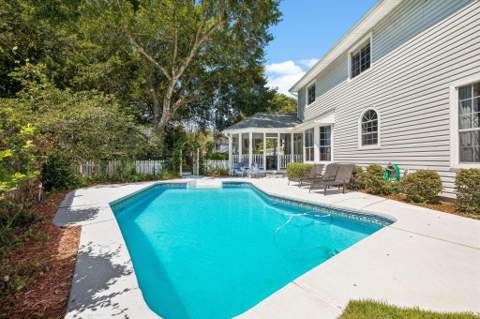 2568 Palm Shores Drive, Shalimar FL - photo 6 of 35