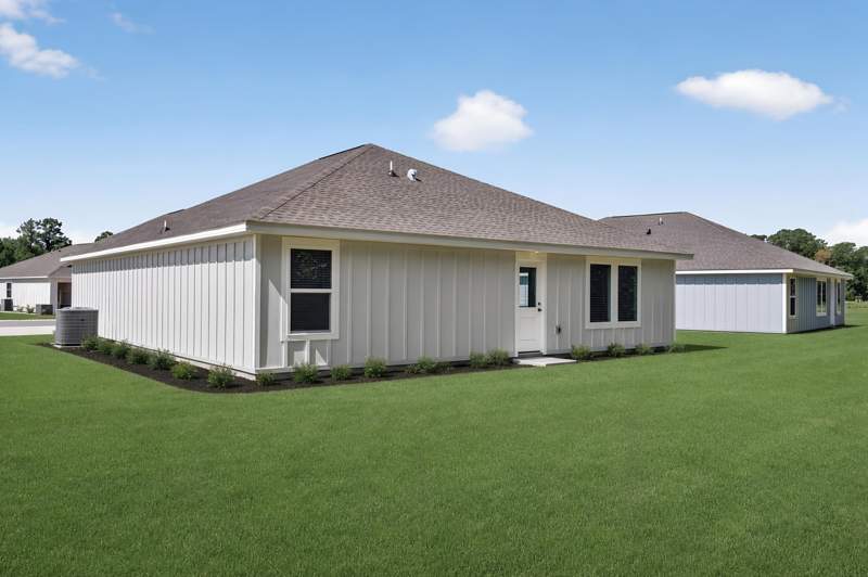 3 bedroom Detached Single Family at 58 Lago Lane #Hs, Crossings at Freeport, Freeport — photo 4