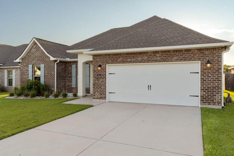 4 bedroom Detached Single Family at 81 Alleyoak Lane, The Bluffs At Lafayette, Freeport — photo 3
