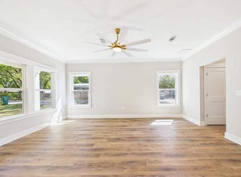 805 S Cedar Avenue, Niceville FL - photo 18 of 29