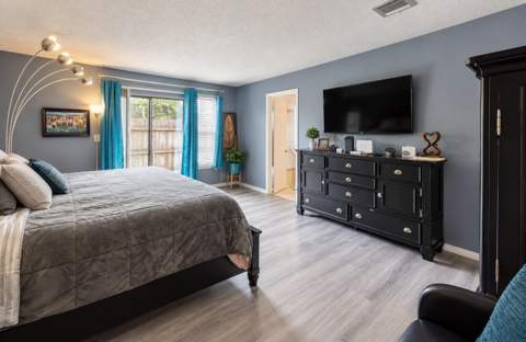 803 Holbrook Circle, Fort Walton Beach FL - photo 7 of 9