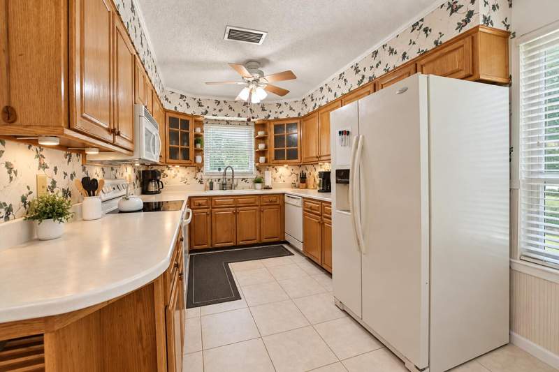 3 bedroom Detached Single Family at 502 Sequoia Drive, Tanglewood 1st Addn, Fort Walton Beach — photo 5