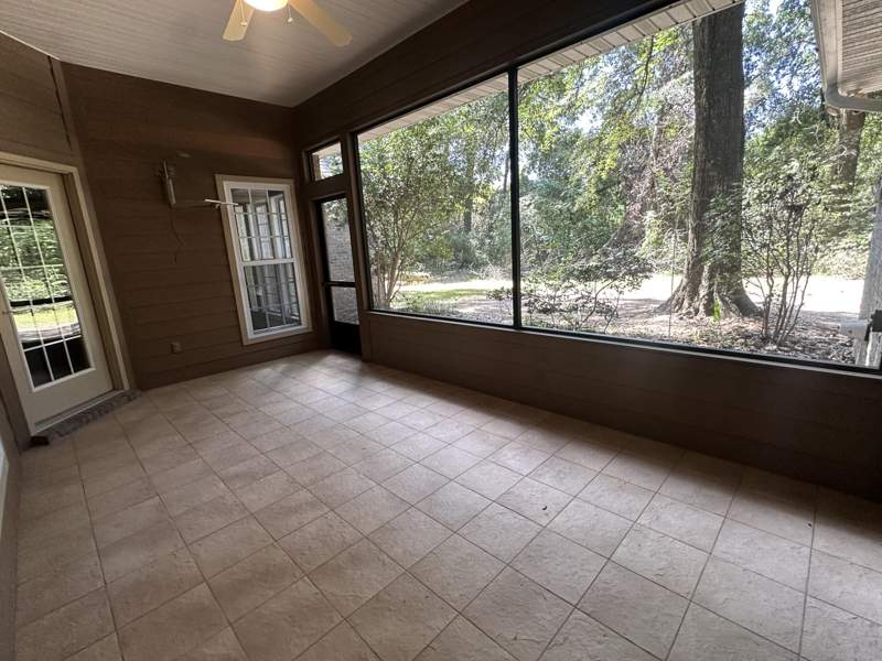 4 bedroom Detached Single Family at 4812 N Mosley Lane, Claires Vineyard, Crestview — photo 4