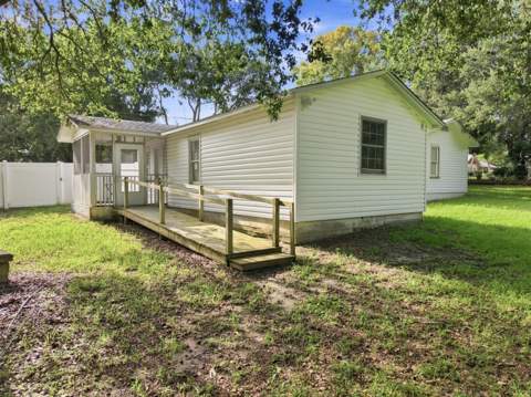 237 SE Brooks Street, Fort Walton Beach FL - photo 15 of 40
