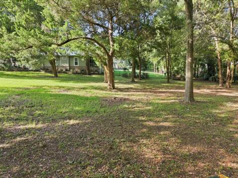 237 SE Brooks Street, Fort Walton Beach FL - photo 12 of 40