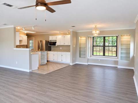 424 NE Woodrow Street, Fort Walton Beach FL - photo 10 of 39