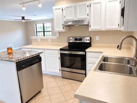 424 NE Woodrow Street, Fort Walton Beach FL - photo 19 of 39