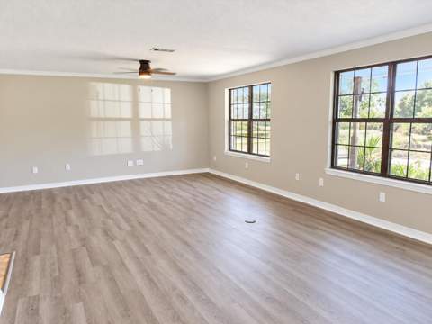 424 NE Woodrow Street, Fort Walton Beach FL - photo 8 of 39