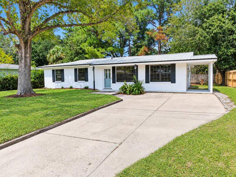3 bedroom Detached Single Family at 424 NE Woodrow Street, Racetrack Road Resub, Fort Walton Beach — photo 2