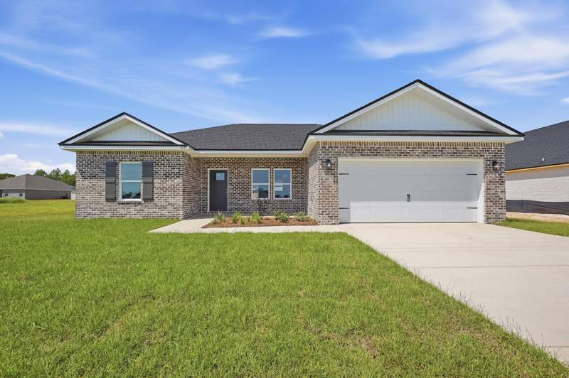 3 bedroom Detached Single Family at 6139 Mildred's Way, Southern Charm, Crestview — photo 3
