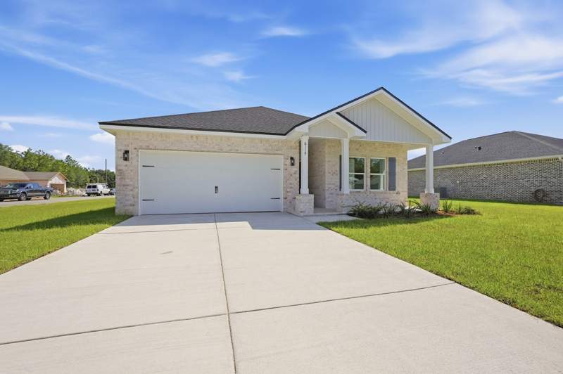 3 bedroom Detached Single Family at 6119 Mildred's Way, Southern Charm, Crestview — photo 3
