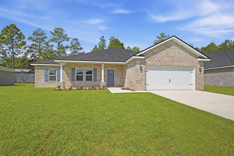 4 bedroom Detached Single Family at 6116 Mildred's Way, Southern Charm, Crestview — photo 3