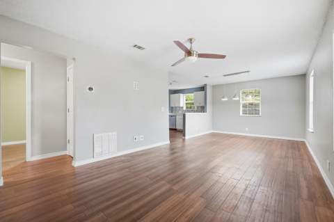 3894 Sunnyside Avenue, Laurel Hill FL - photo 12 of 40