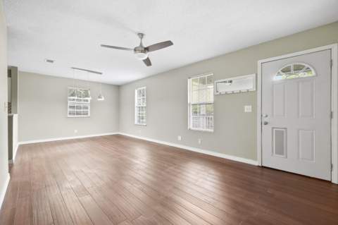 3894 Sunnyside Avenue, Laurel Hill FL - photo 13 of 40