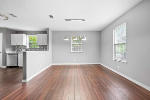 3894 Sunnyside Avenue, Laurel Hill FL - photo 11 of 40