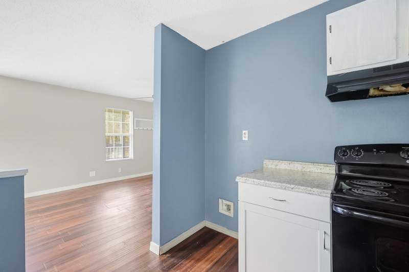 3 bedroom Detached Single Family at 3894 Sunnyside Avenue, Metes & Bounds, Laurel Hill — photo 5